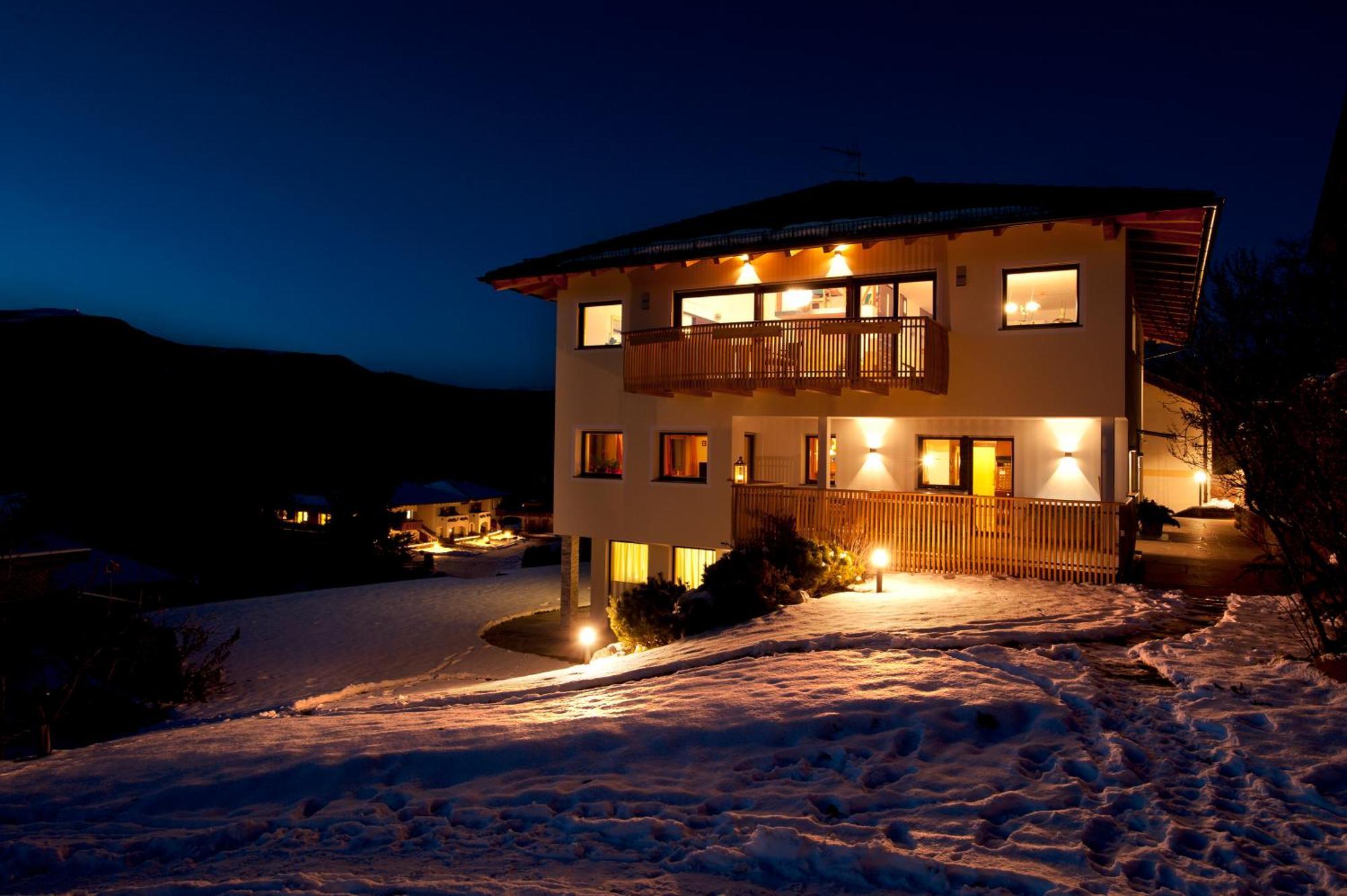 Villa Tanja Кастелрото Екстериор снимка